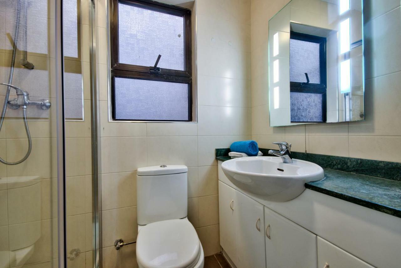 Spinola Court - Stunning Seaview Apartment & Penthouse On Spinola Bay By Shortletsmalta Saint Julian's Eksteriør billede