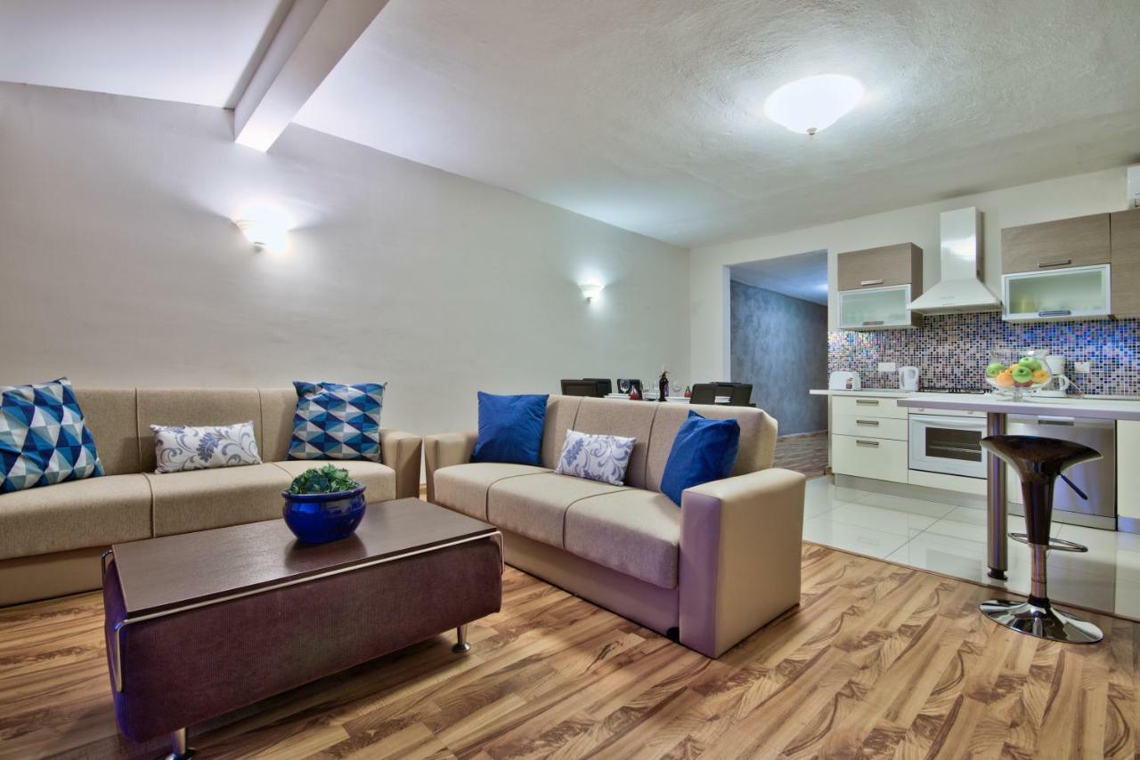 Spinola Court - Stunning Seaview Apartment & Penthouse On Spinola Bay By Shortletsmalta Saint Julian's Eksteriør billede