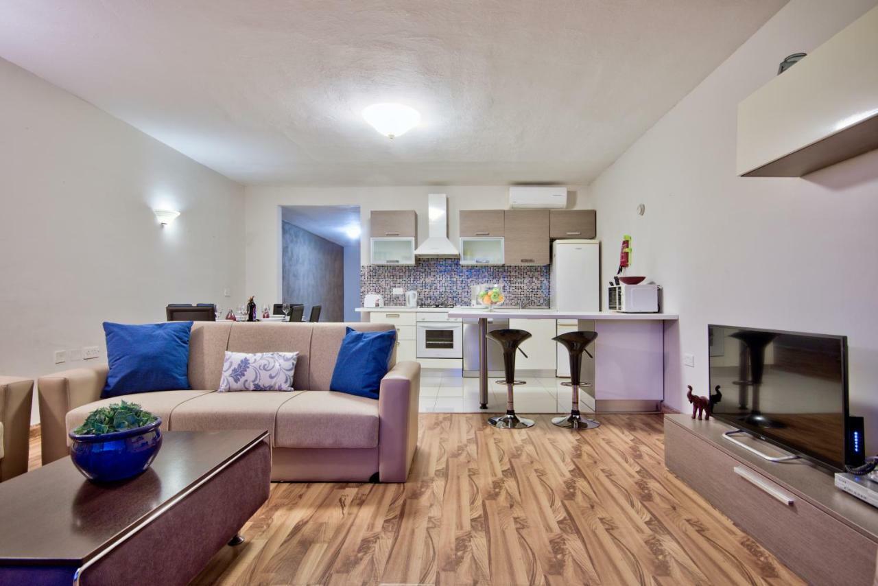 Spinola Court - Stunning Seaview Apartment & Penthouse On Spinola Bay By Shortletsmalta Saint Julian's Eksteriør billede