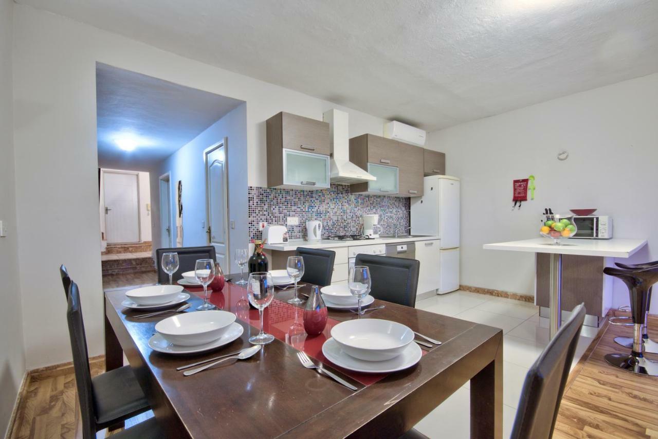 Spinola Court - Stunning Seaview Apartment & Penthouse On Spinola Bay By Shortletsmalta Saint Julian's Eksteriør billede