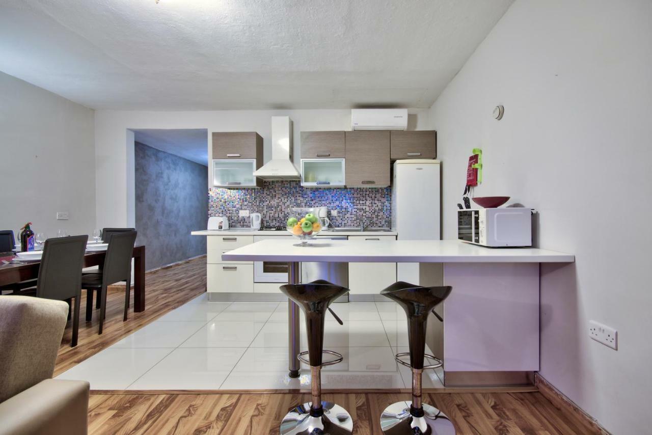 Spinola Court - Stunning Seaview Apartment & Penthouse On Spinola Bay By Shortletsmalta Saint Julian's Eksteriør billede